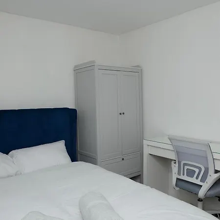 E And E Haven Guest house *